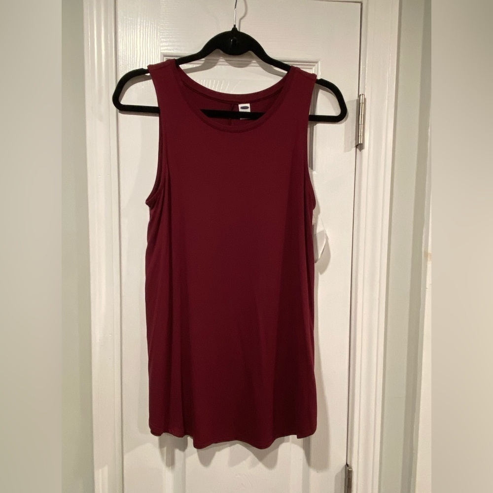 NWT Old Navy Luxe Size S Burgundy Scoop Neck Soft Flowy Stretch Tunic Tank Top